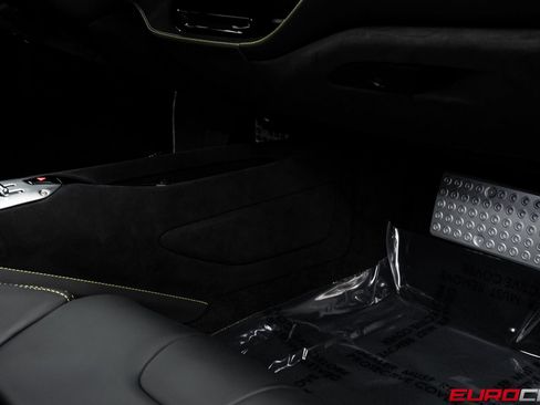 Used 2022 Ferrari SF90 Stradale AWD/4WD image 38