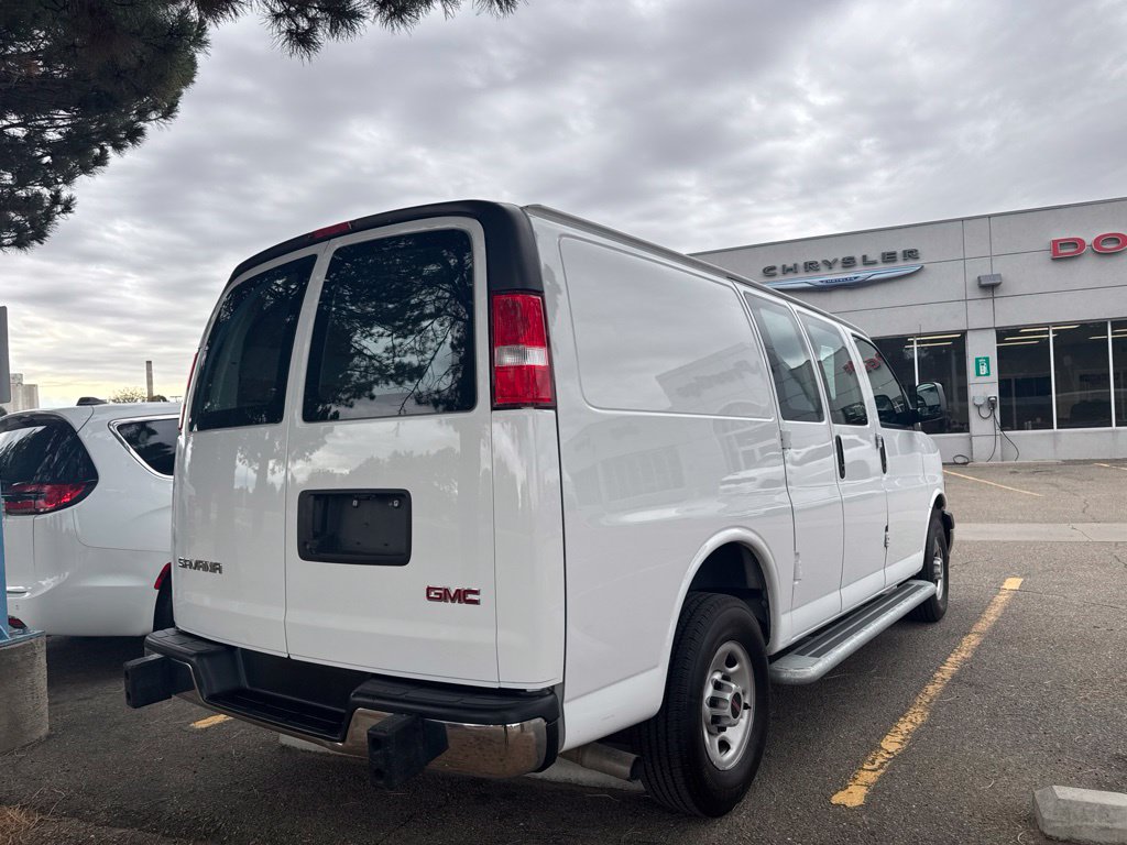 Used 2024 GMC Savana 2500 w/ Driver Convenience Package RWD image 4