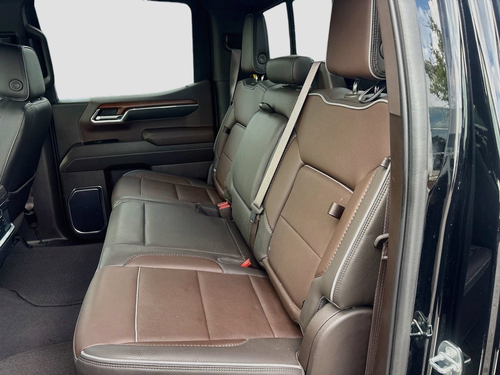 Used 2023 GMC Sierra 1500 Denali w/ Technology Package AWD/4WD image 25
