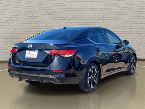 Used 2025 Nissan Sentra SV image 5