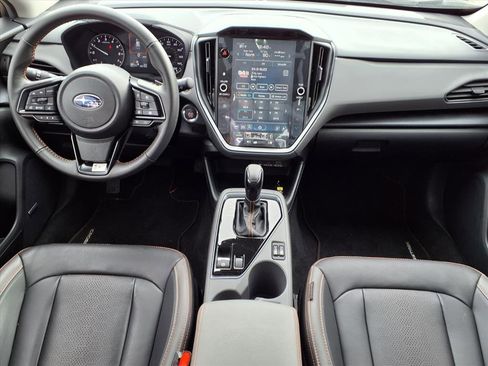 Certified 2025 Subaru Crosstrek 2.5i Limited w/ Crosstrek Mirror Package image 10