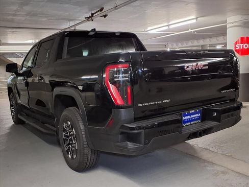 Used 2026 GMC Sierra EV Elevation AWD/4WD image 10