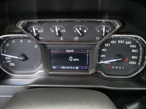 Used 2019 GMC Sierra 1500 Elevation w/ Elevation Value Package AWD/4WD image 24