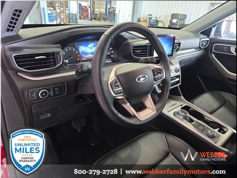 Used 2024 Ford Explorer XLT w/ Equipment Group 202A AWD/4WD image 12
