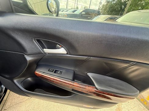 Used 2011 Honda Crosstour EX-L image 23