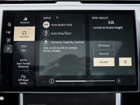 Used 2025 Land Rover Range Rover SE AWD/4WD image 67