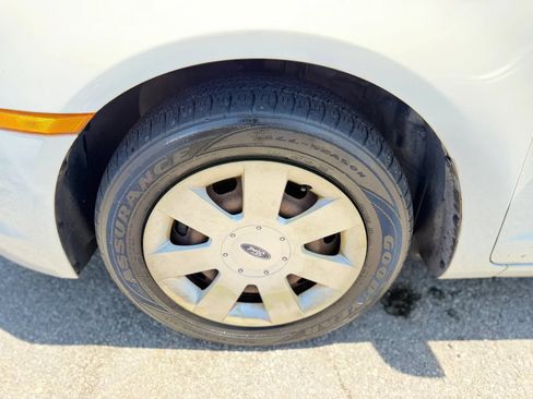 Used 2008 Ford Fusion S FWD image 2