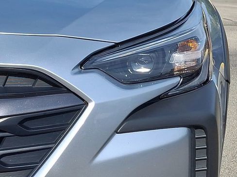 Used 2023 Subaru Outback Limited AWD/4WD image 9