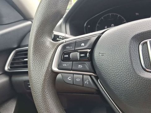 Used 2021 Honda Accord LX image 17