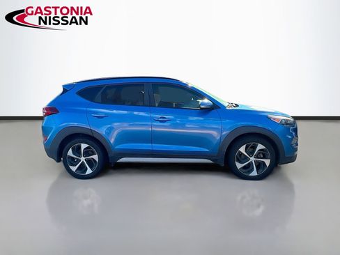 Used 2017 Hyundai Tucson Value w/ Cargo Package image 10