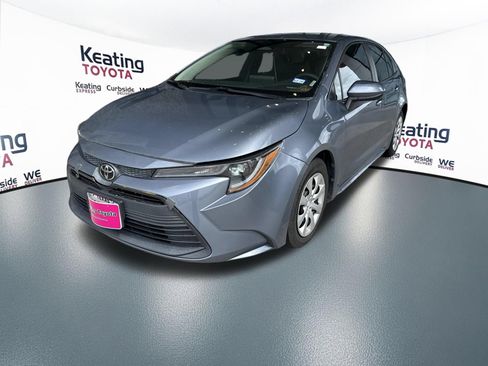 Used 2023 Toyota Corolla LE FWD image 3