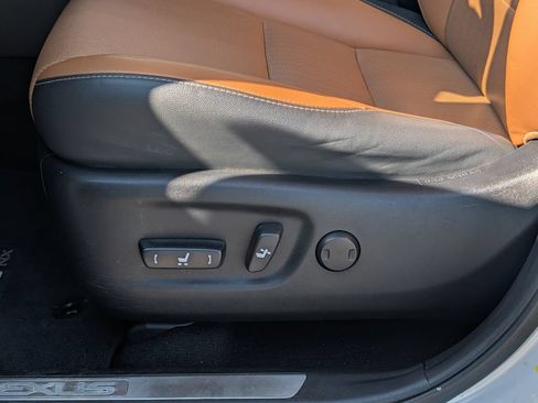Used 2018 Lexus NX 300 FWD w/ Comfort Package image 11