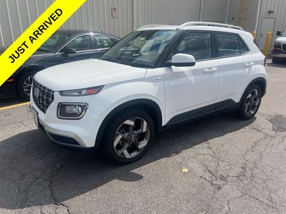 Used 2023 Hyundai Venue SEL