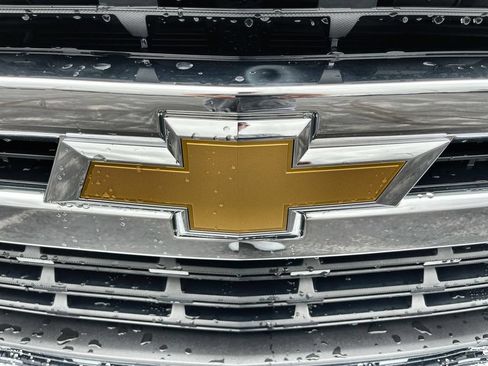 Used 2021 Chevrolet Silverado 1500 LT w/ Safety Package II AWD/4WD image 29