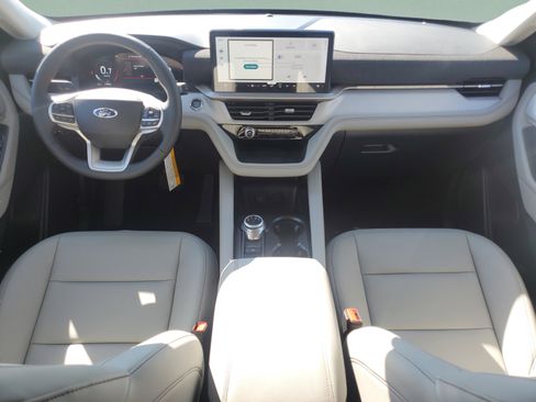 New 2026 Ford Explorer Active w/ Active Comfort Package AWD/4WD image 12