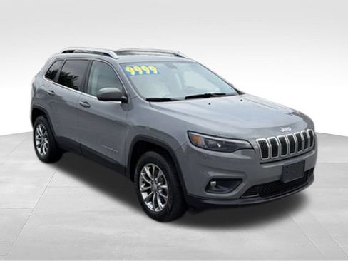 Used 2020 Jeep Cherokee Latitude Plus w/ Travel & Safety Group AWD/4WD image 34