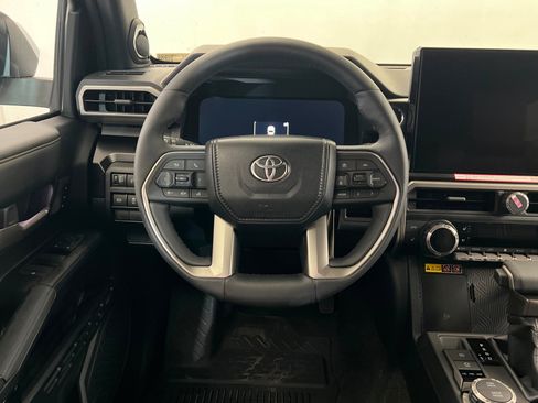 New 2026 Toyota 4Runner Limited AWD/4WD image 12