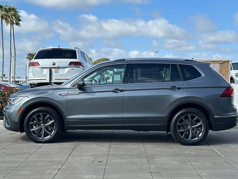 Certified 2023 Volkswagen Tiguan SE image 7