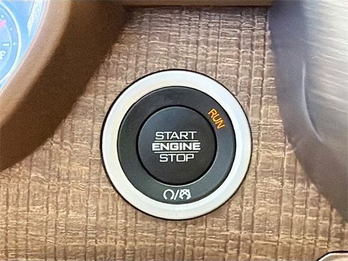 Used 2020 RAM 1500 Limited image 36