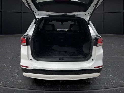 Used 2024 Chevrolet Equinox RS w/ RS Leather Package image 14