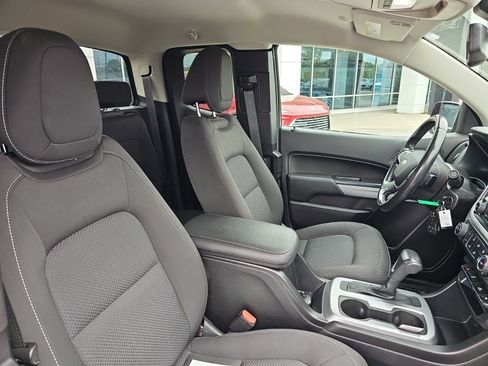 Used 2018 Chevrolet Colorado LT w/ LT Convenience Package AWD/4WD image 26