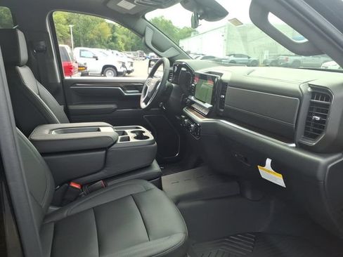 New 2026 Chevrolet Silverado 1500 LT AWD/4WD image 15