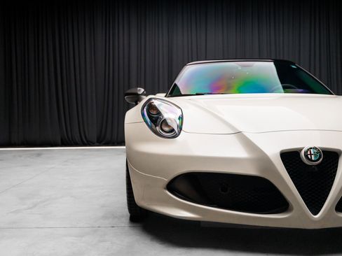 Used 2015 Alfa Romeo 4C Coupe w/ Leather Interior Group image 26