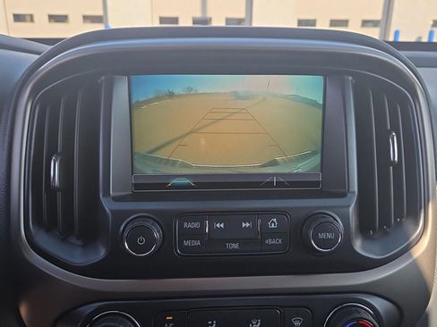 Used 2018 Chevrolet Colorado Z71 image 23