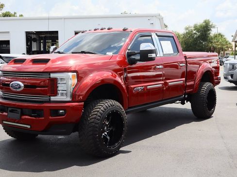 Used 2018 Ford F250 Lariat w/ Lariat Ultimate Package AWD/4WD image 5