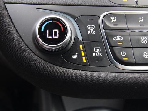 Used 2024 Chevrolet Malibu LT FWD image 13