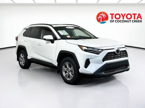 Certified 2025 Toyota RAV4 XLE w/ Convenience Package FWD image 1