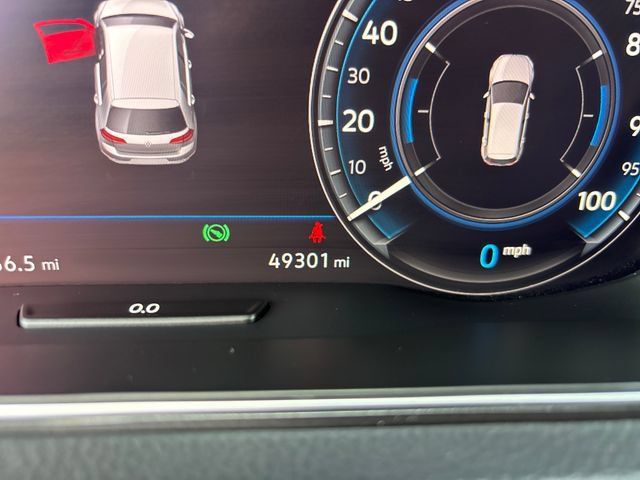Used 2018 Volkswagen e-Golf SEL Premium w/ Driver Assistance Package FWD image 18