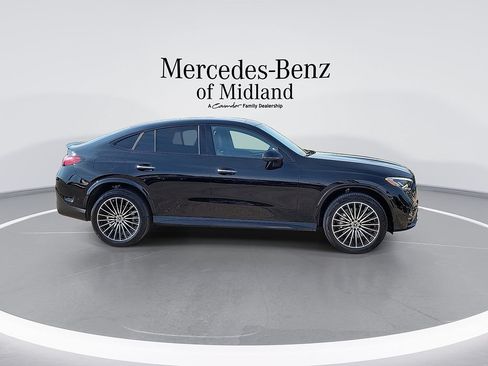 Used 2025 Mercedes-Benz GLC 300 4MATIC image 9