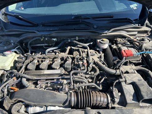 Used 2019 Honda Civic EX image 16