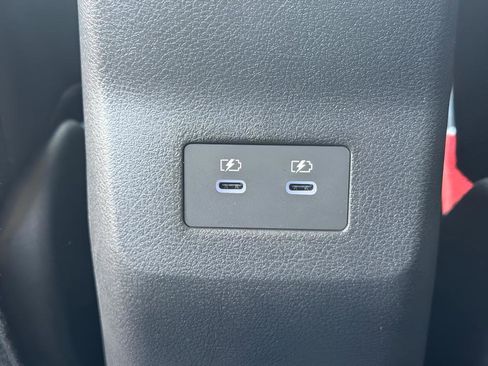 New 2026 Nissan Kicks SR w/ Cold Weather Package AWD/4WD image 18