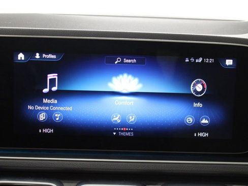 Used 2020 Mercedes-Benz GLE 350 w/ Premium Package image 30