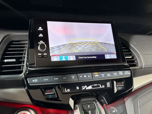Used 2025 Honda Odyssey Sport-L image 24