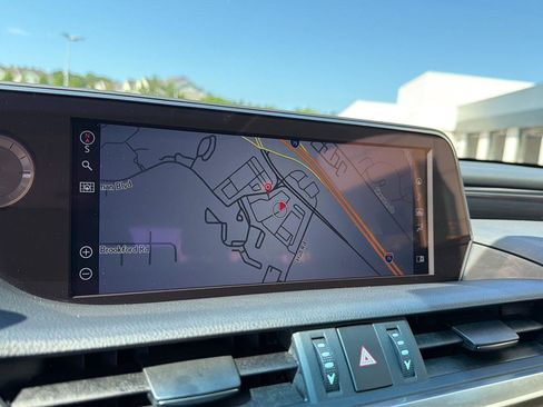 Certified 2021 Lexus ES 350 w/ Premium Package FWD image 24