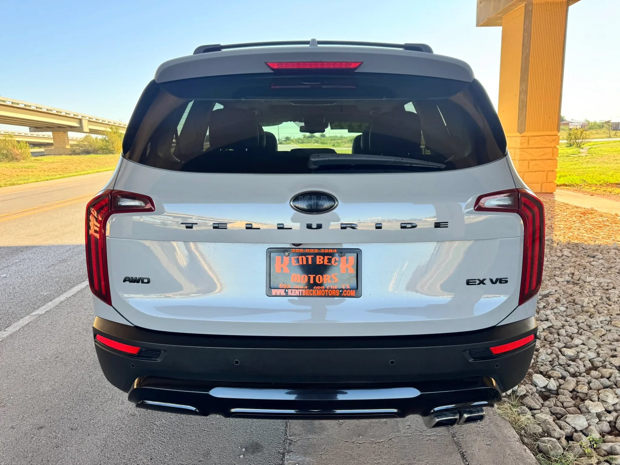 Used 2021 Kia Telluride EX w/ EX Premium Package AWD/4WD image 4