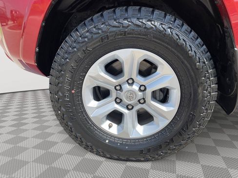 Used 2016 Toyota 4Runner SR5 Premium AWD/4WD image 8