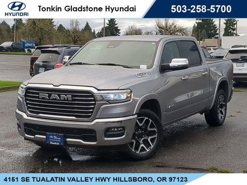 Used 2025 RAM 1500 Laramie AWD/4WD image 1