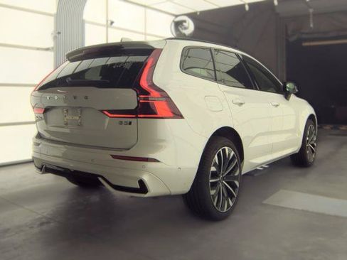 Used 2026 Volvo XC60 B5 Ultra AWD/4WD image 5