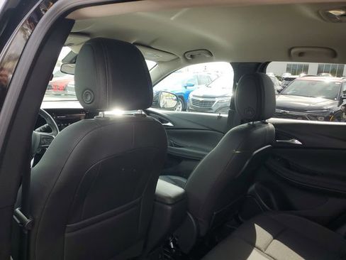 Certified 2024 Buick Encore GX Preferred w/ Comfort Package FWD image 10