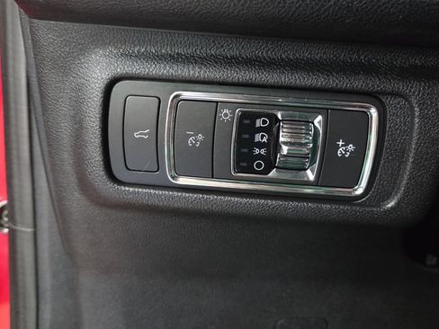 Used 2021 Lincoln Corsair FWD image 10