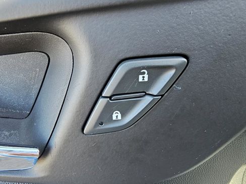 Used 2023 Chevrolet Malibu LS image 29