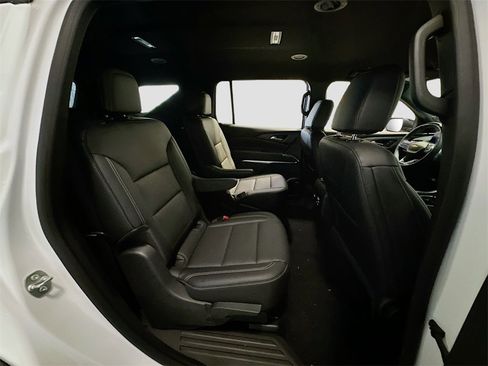New 2026 Chevrolet Traverse LT w/ Enhanced Driving Package image 30