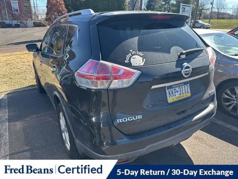 Used 2016 Nissan Rogue SV w/ SV Premium Package image 7