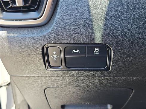 Used 2022 Kia Sorento S w/ Panoramic Sunroof Package AWD/4WD image 16