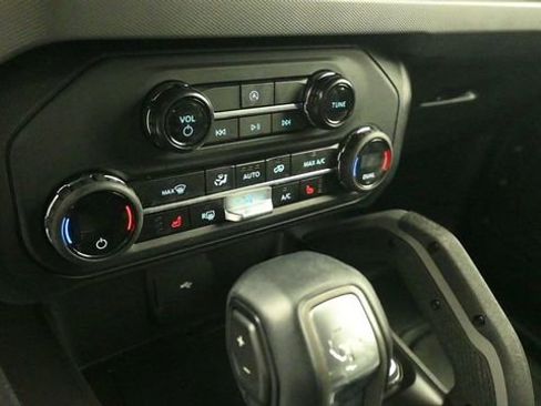 Used 2024 Ford Bronco Big Bend AWD/4WD image 17