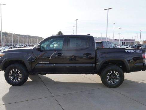 Certified 2023 Toyota Tacoma TRD Off-Road w/ Technology Package image 5